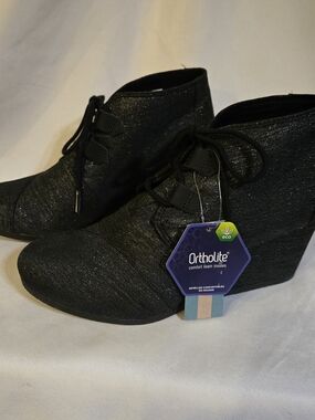 Toms Ortholite Shimmery Black Wedge Ankle Booties with Lace-Up S 8.5 NWT